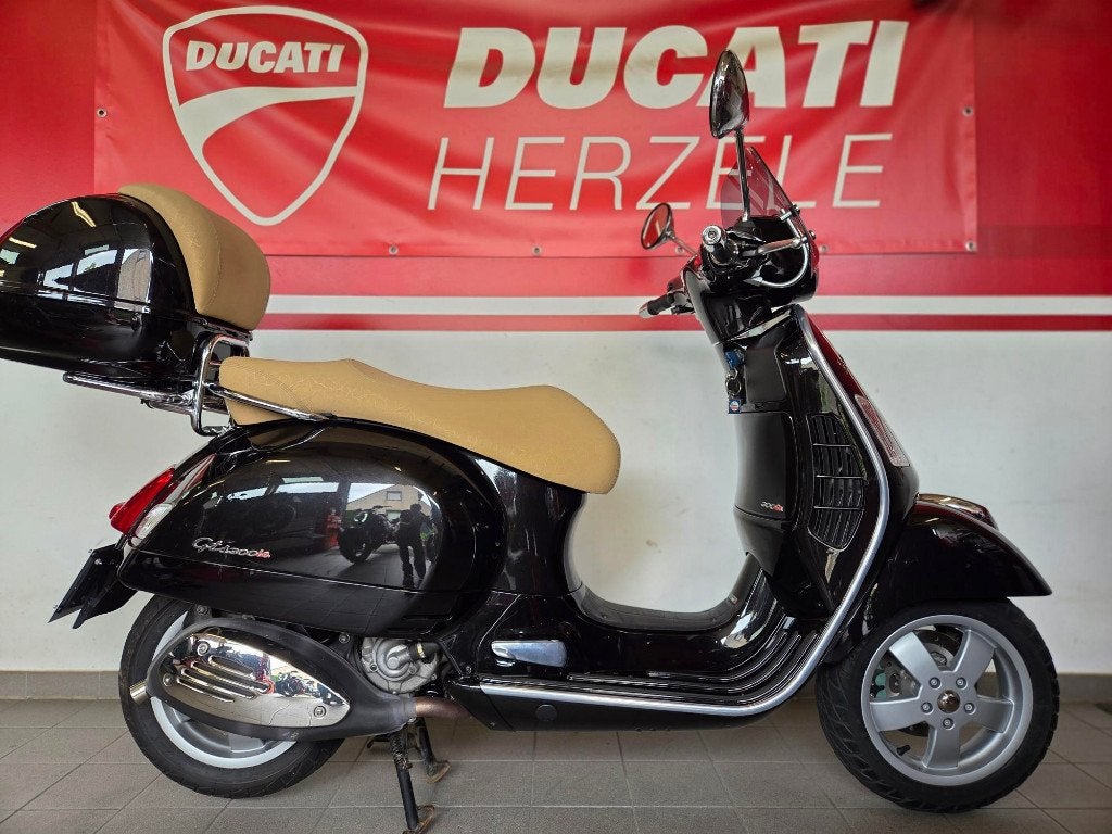 Vespa GTS 300, Motos, Motos | Piaggio, 300 cm³, Scooter, Entreprise, Occasion