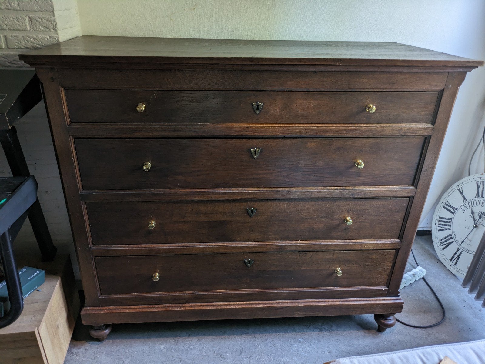 Mooie propere massief eiken 19e eeuwse stijl antieke commode, Enlèvement