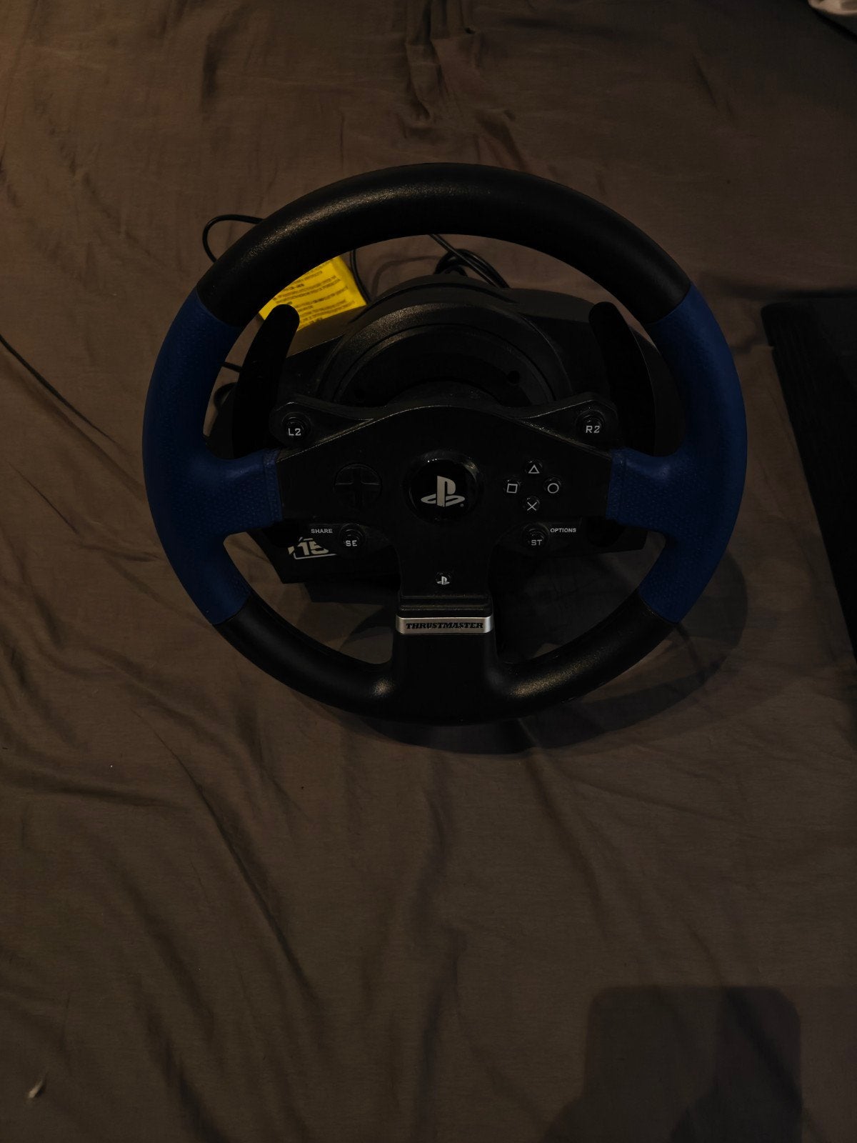 thrustmaster T150 + pro racing pedals, Ophalen, Zo goed als nieuw, Stuur of Pedalen, PlayStation 4
