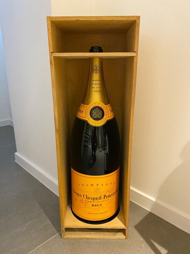 Titel:   Zeldzame Veuve Clicquot 15L Nebuchadnezzar leeg, Ophalen, Gebruikt, Champagne
