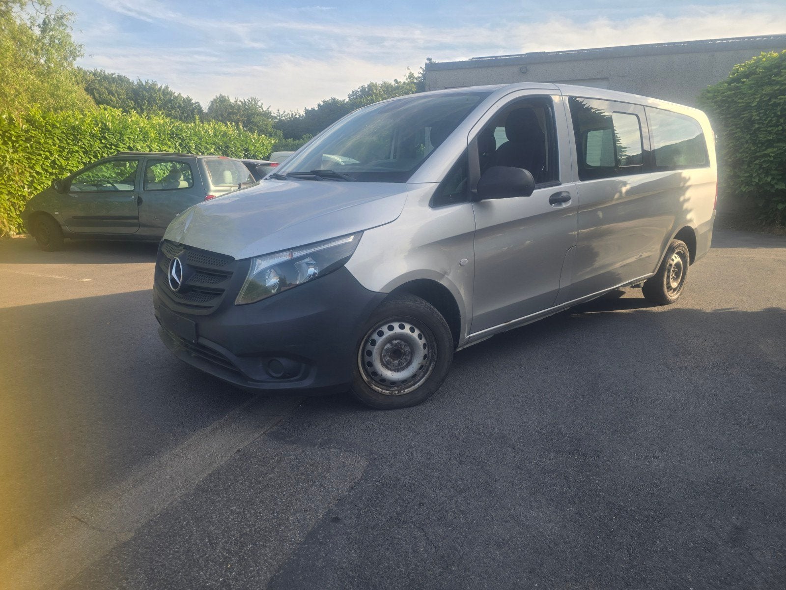 Mercedes vito 116CDI minibus(problème électrique), Auto's, 4 zetels, 4 cilinders, Leder, Bedrijf