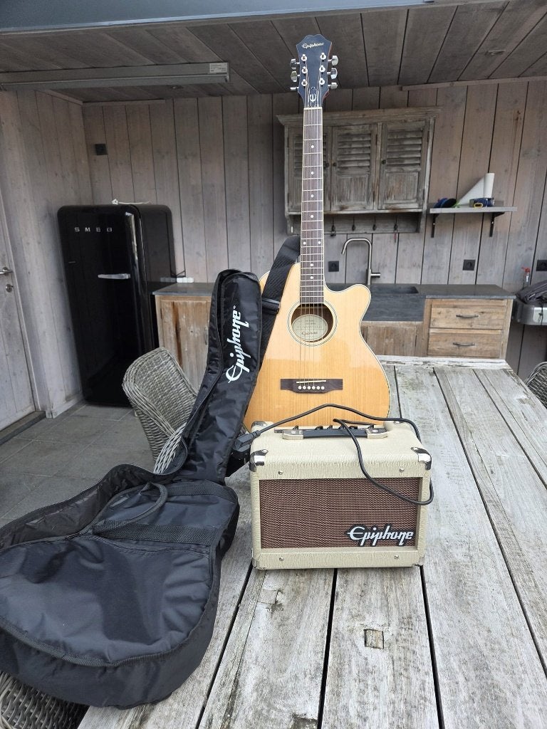 Electro akoestische gitaar+versterker+tas, Enlèvement, Comme neuf, Autres types