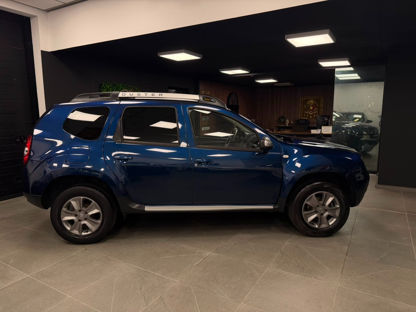 DACIA DUSTER 2018 BENZINE 92.000 KM, Autos, Achat, Euro 6, Entreprise, Duster