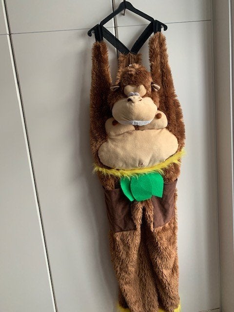 apenpak voor carnaval, Ophalen, Gebruikt