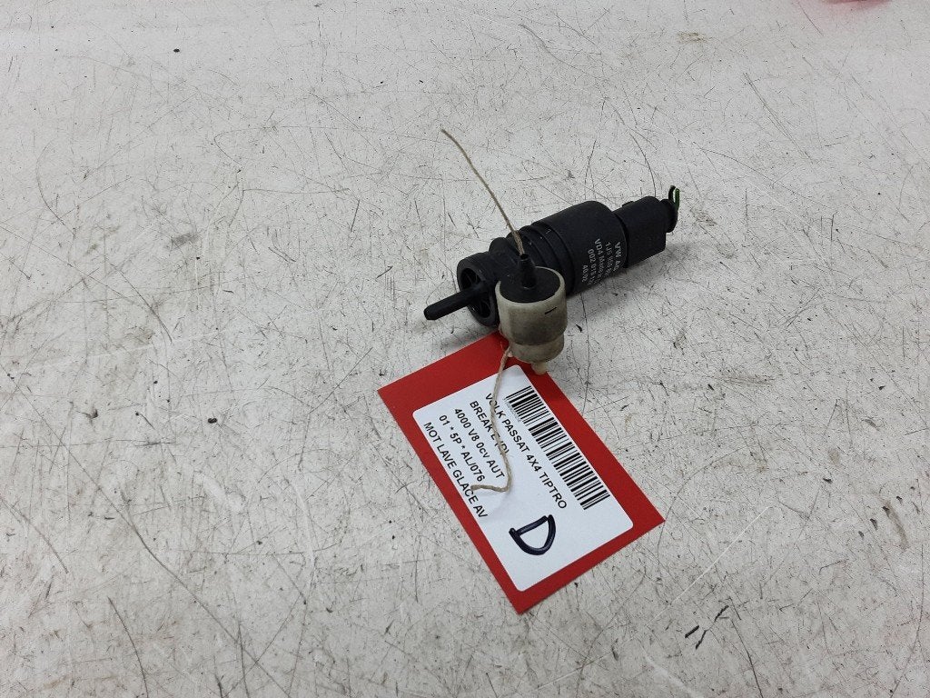 RUITENSPROEIERPOMP VOOR Passat Variant 4Motion (3B6), Gebruikt, Volkswagen, Mevr. I. Hauben, Rue de l'Espoir 34 34
4030  GRIVEGNÉE, BE