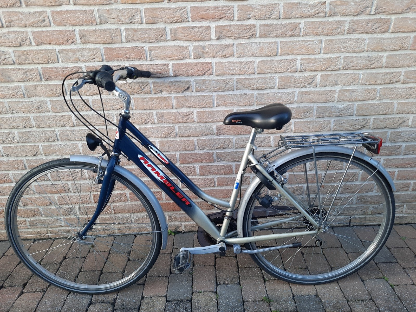Damesfiets Studentenfiets, Enlèvement, Vitesses