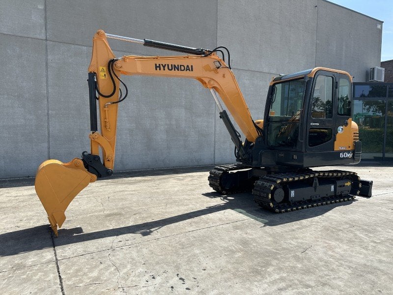 Pelle de taille moyenne Hyundai R60VS 2019, Excavatrice