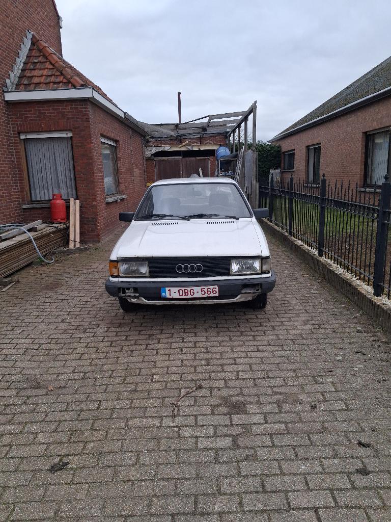 Audi 80, Auto's, Audi, 4 deurs, Stof, Grijs, Particulier