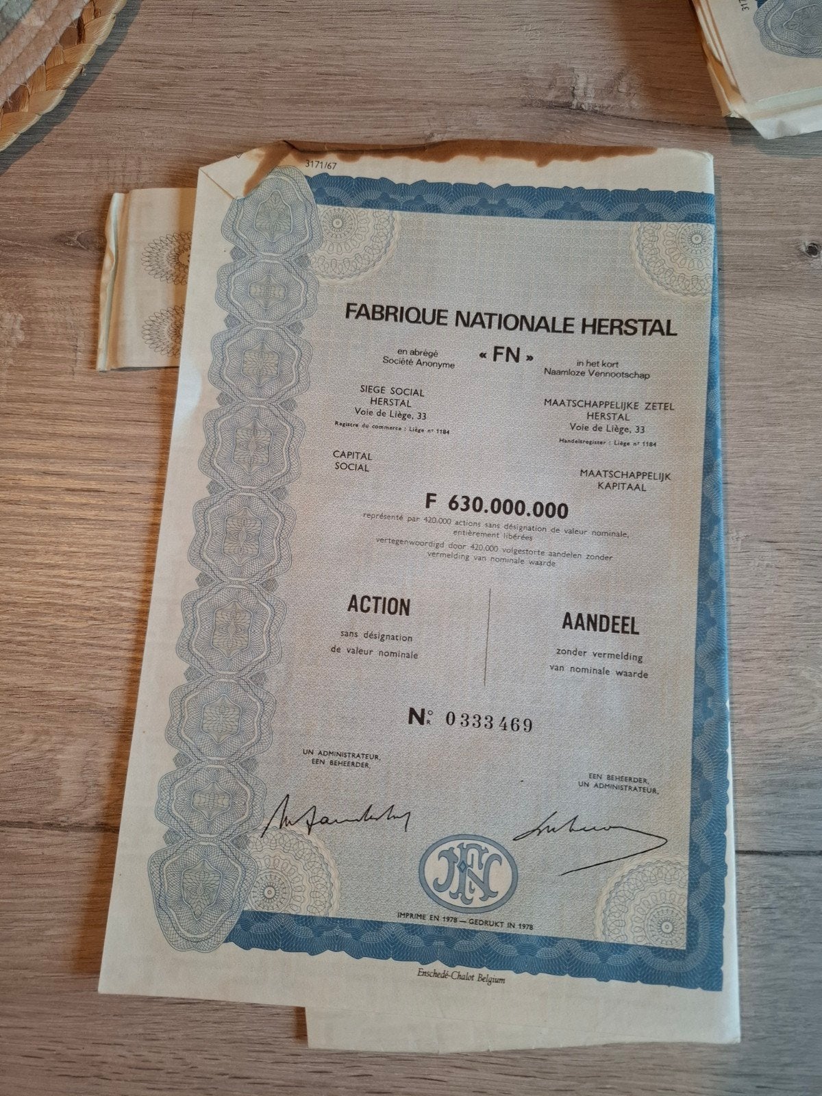 ancienne action FN Herstal, Collections, Objets militaires | Général