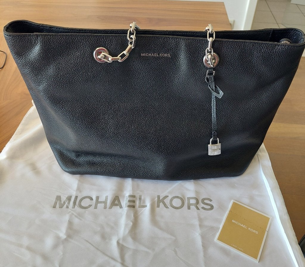 Michael Kors handtas, Handtassen en Accessoires, Tassen | Damestassen, Ophalen, Nieuw, Zwart, Schoudertasje