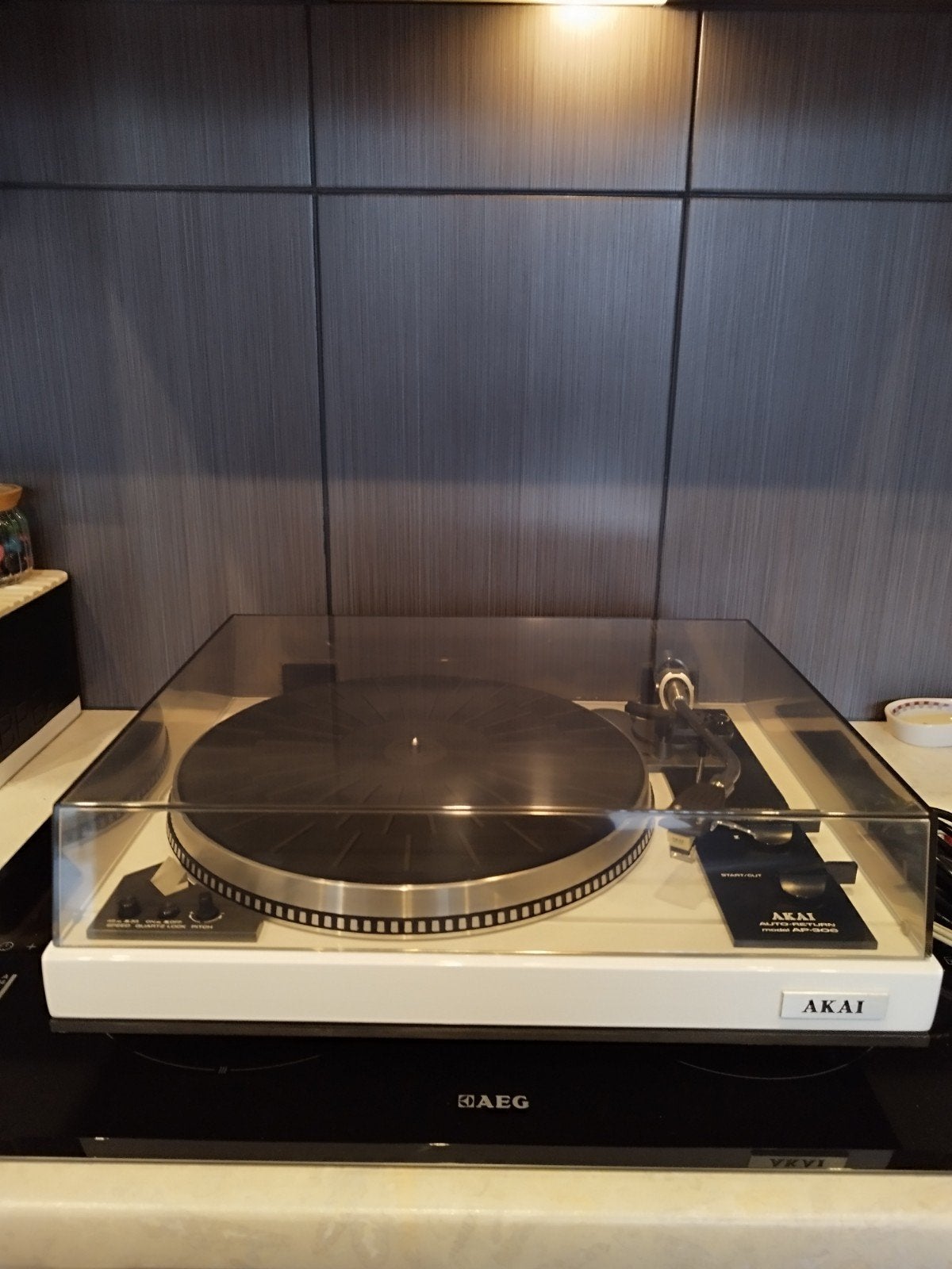 Platine vinyle AKAI ap 306, TV, Hi-fi & Vidéo, Tourne-disques, Comme neuf, Tourne-disque, Akai, Réglage pitch, Automatique, Enlèvement