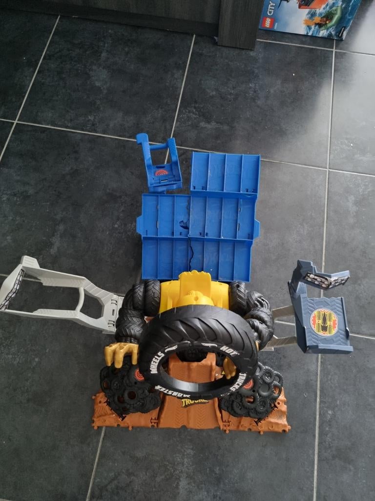 Gorille hot wheels, Ophalen