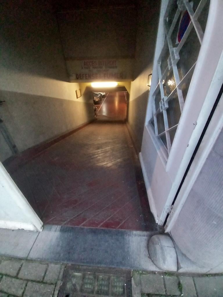 lot 3 emplacement parking interieur a vendre Sur koekelberg