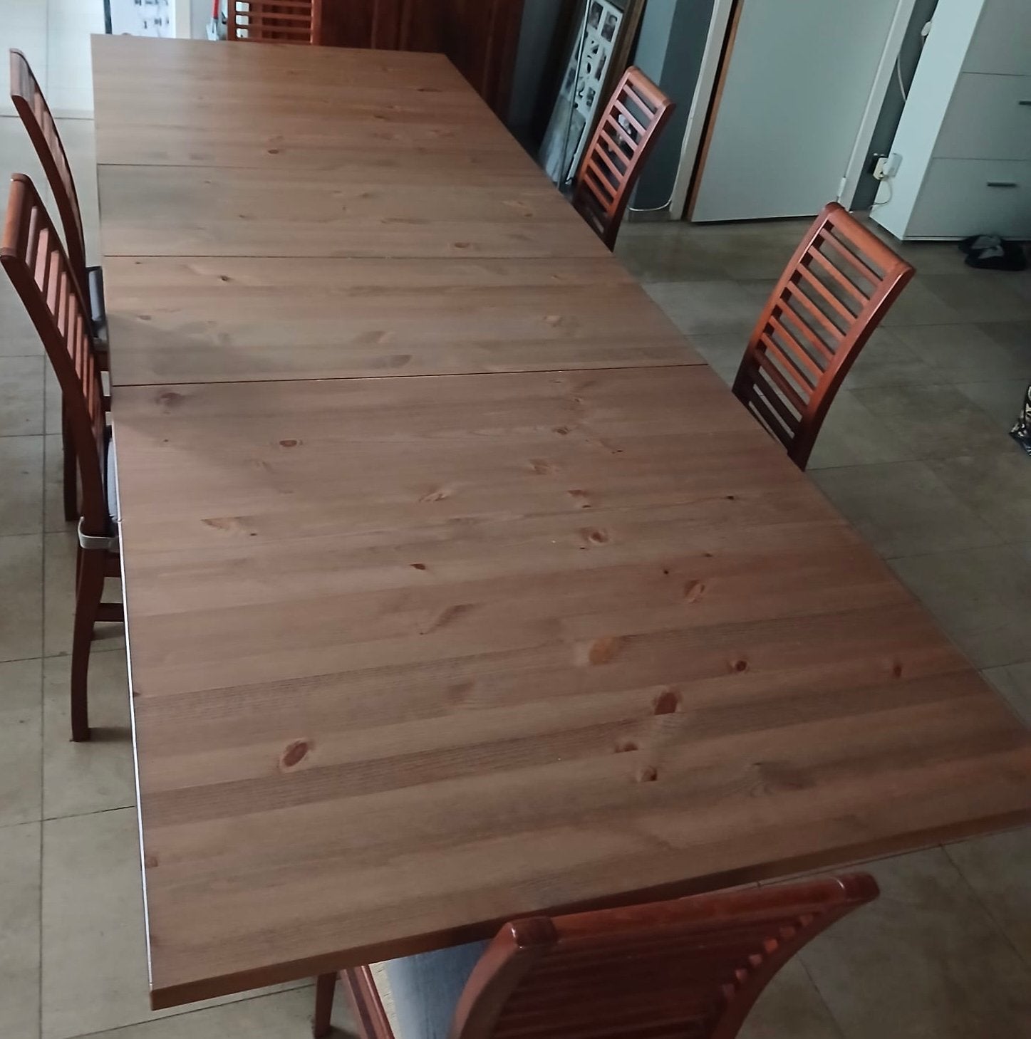 IKEA uitschuifbare eettafel (massief hout), Huis en Inrichting, Ophalen, Zo goed als nieuw