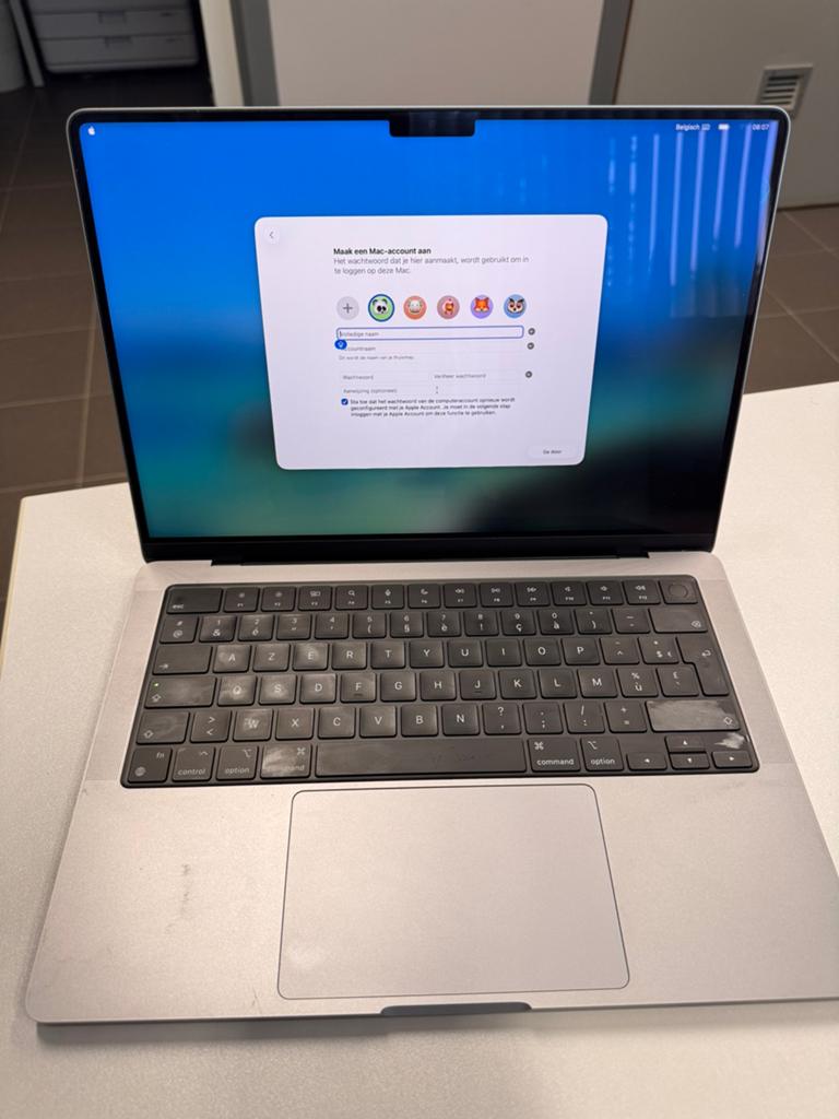 MacBook PRO 14” zo goed als nieuw amper gebruikt!, Computers en Software, Apple Macbooks, Overige groottes, 512 GB, Zo goed als nieuw