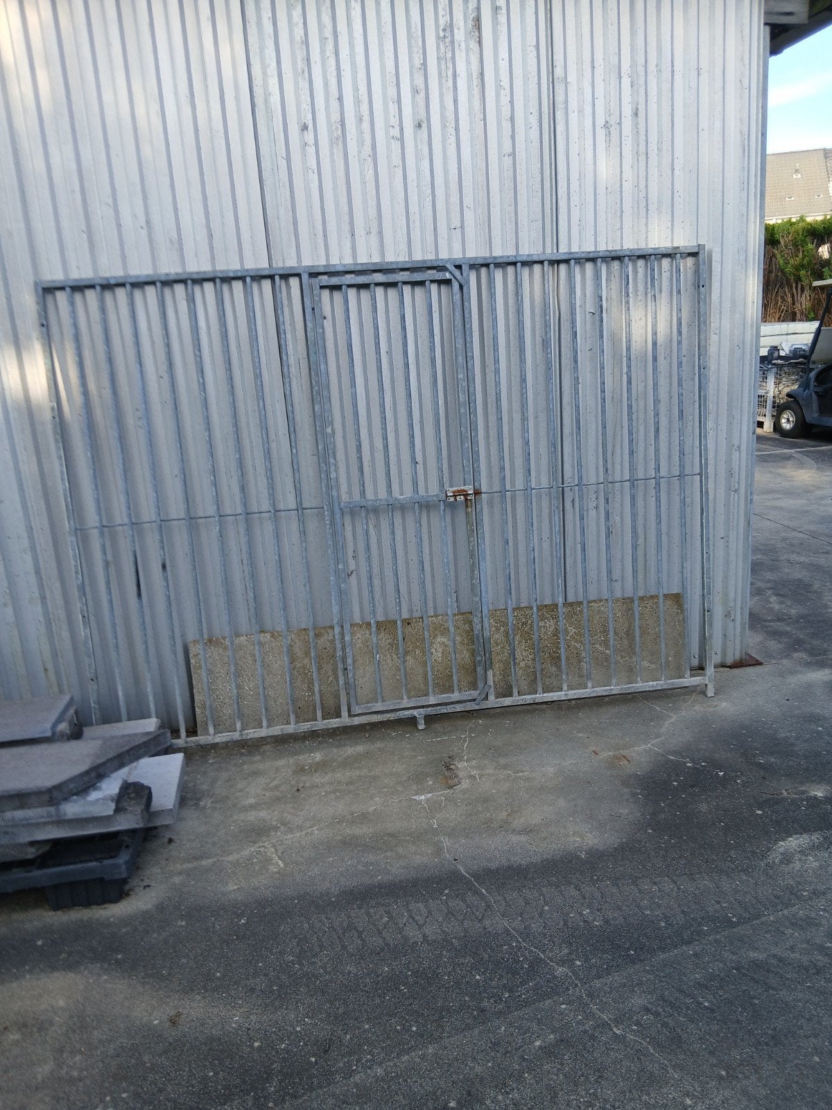Front gegalvaniseerd  voor hondehok, Animaux & Accessoires, Enlèvement