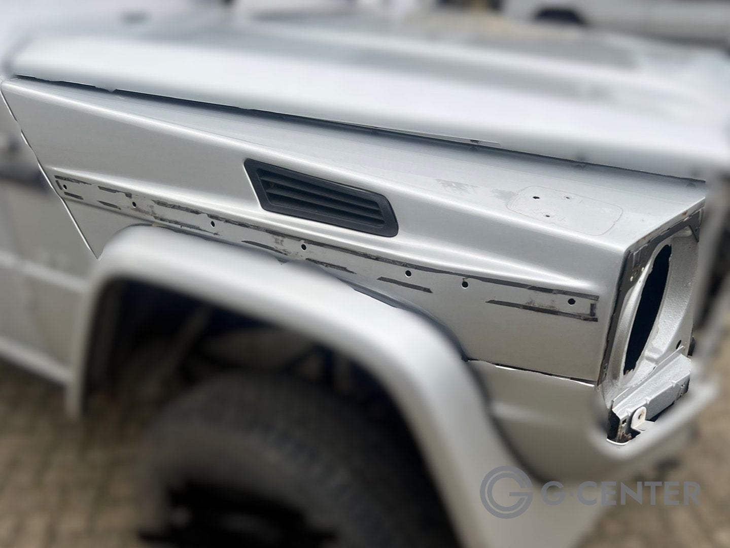 Mercedes-Benz Classe G Aile avant droite A4638806806 W463 G5, Autos : Pièces & Accessoires, -, Garde-boue, Utilisé, -