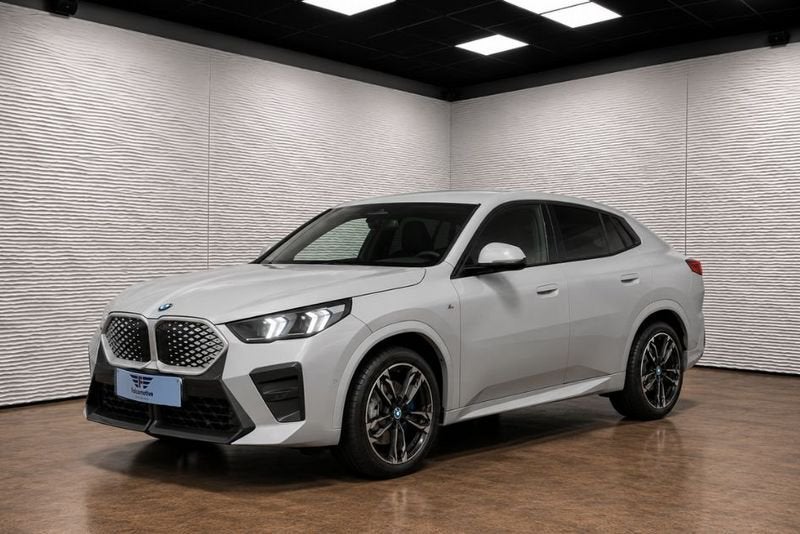 BMW iX2 eDrive20*66.5 kWh*M-SPORT*PREMIUM*21.790 KM!*, Autos, BMW, Achat, IX2, Entreprise, 5 places
