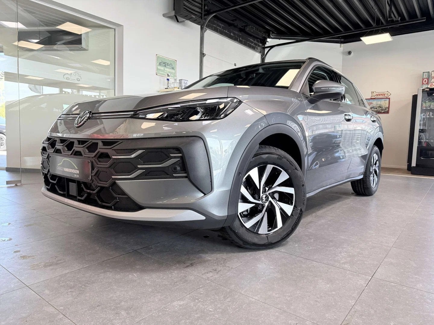 Volkswagen T-Roc T-Roc 1.5 TFSI dsg * NEW MODEL *NEW CAR !, Autos, Volkswagen, Neuf, Argent ou Gris, Achat, 110 kW
