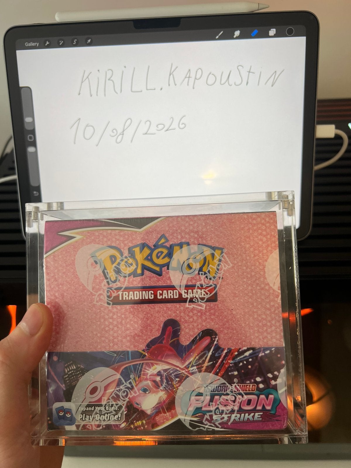 Pokémon Sword & Shield - Boîte d'amplification Fusion Strike, Enlèvement ou Envoi, Comme neuf, Booster box, Foil