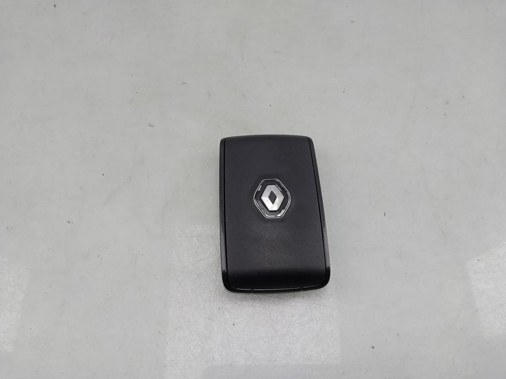 SLEUTEL Renault Megane IV Estate (RFBK) (|285979827R|), Gebruikt, Renault, Peter-Huppertz-Straße 5
51063  Köln, DE, Dialog.deutschland@renault.de