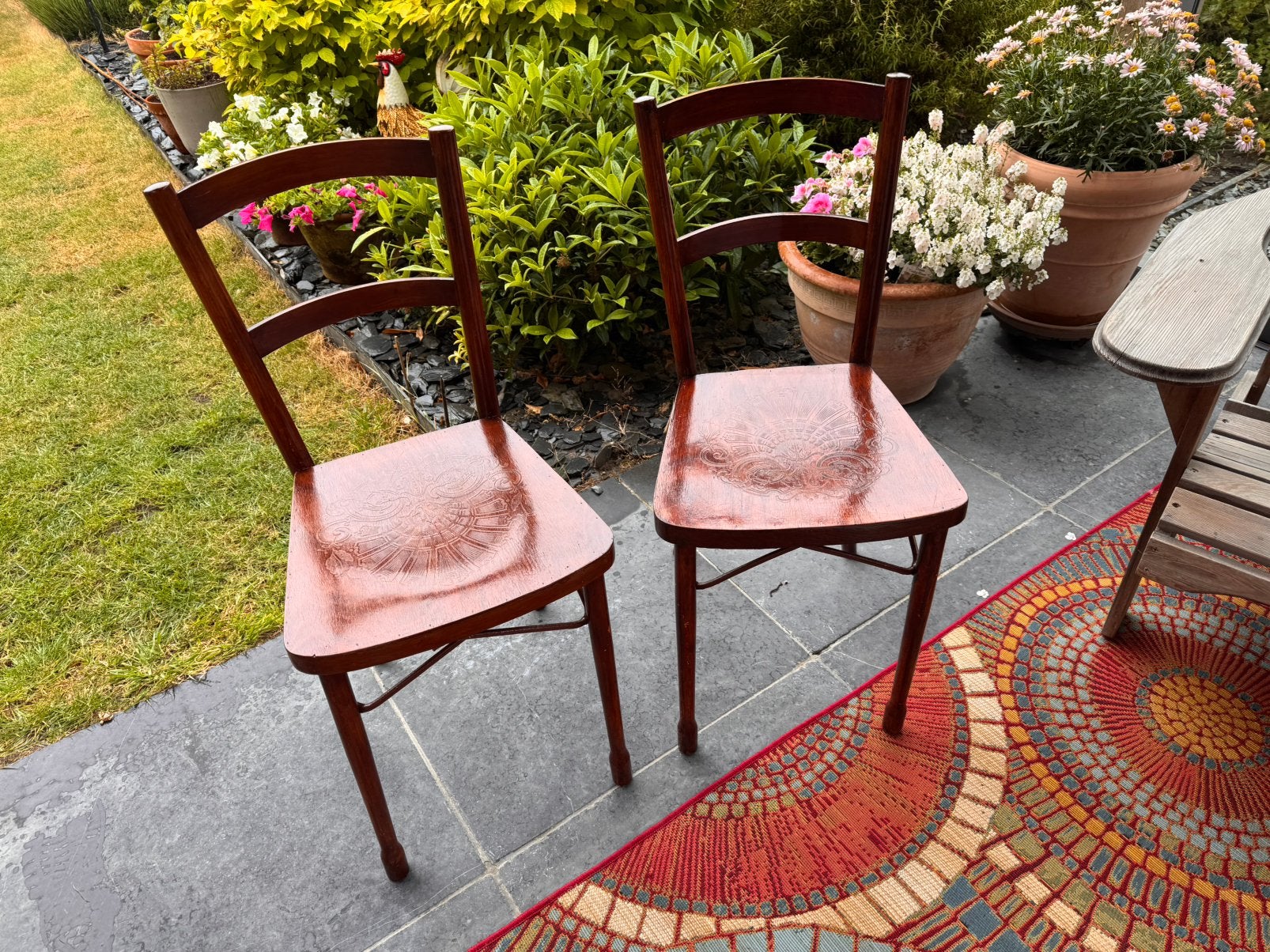 Chaises de bistrot anciennes, Enlèvement