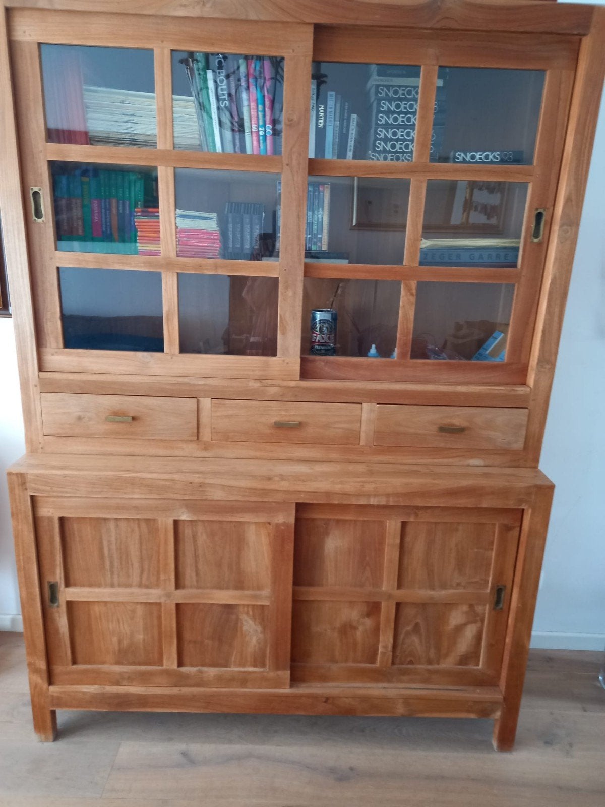 TEAK VITRINEKAST, Enlèvement