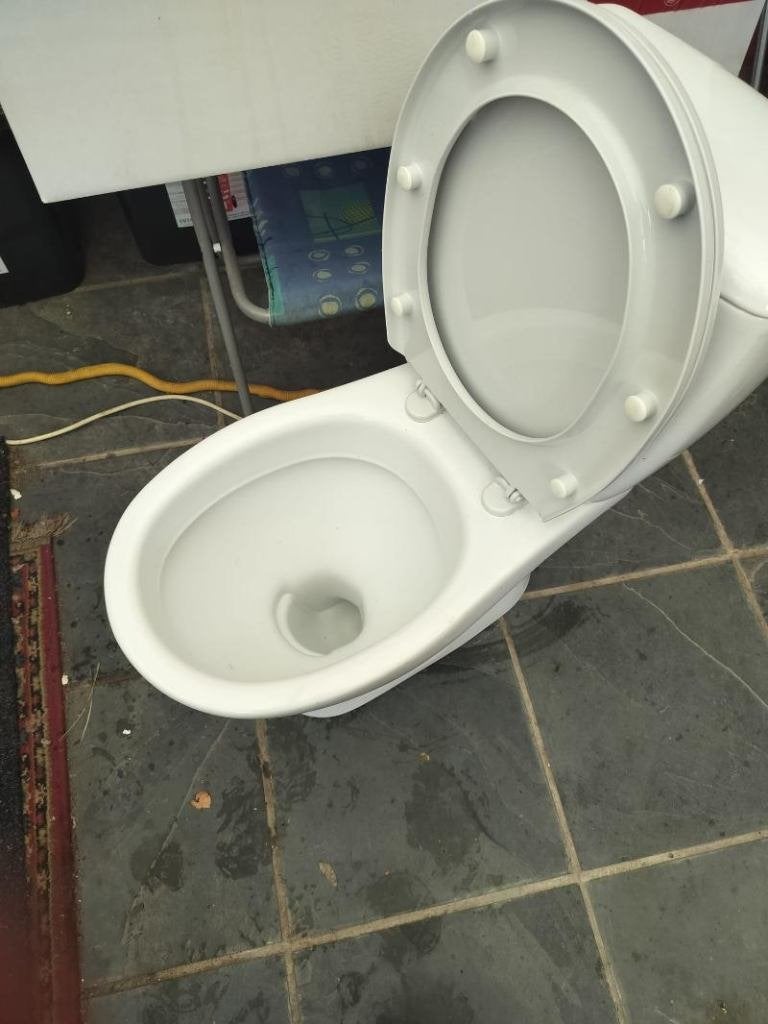 nieuwe wc  grondaansluiting, Bricolage & Construction, Enlèvement, Neuf, Toilettes