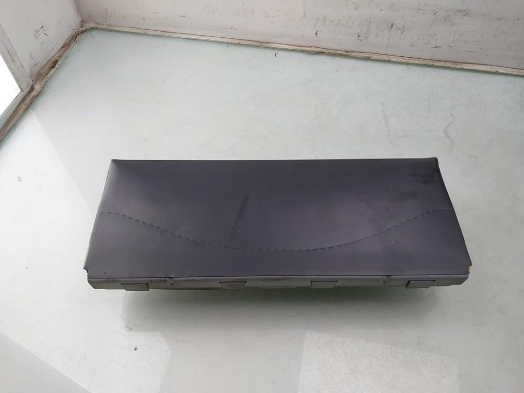 AIRBAG KNIE Volkswagen Golf VII (AUA) (01-2012/03-2021), Auto-onderdelen, Gebruikt, Volkswagen