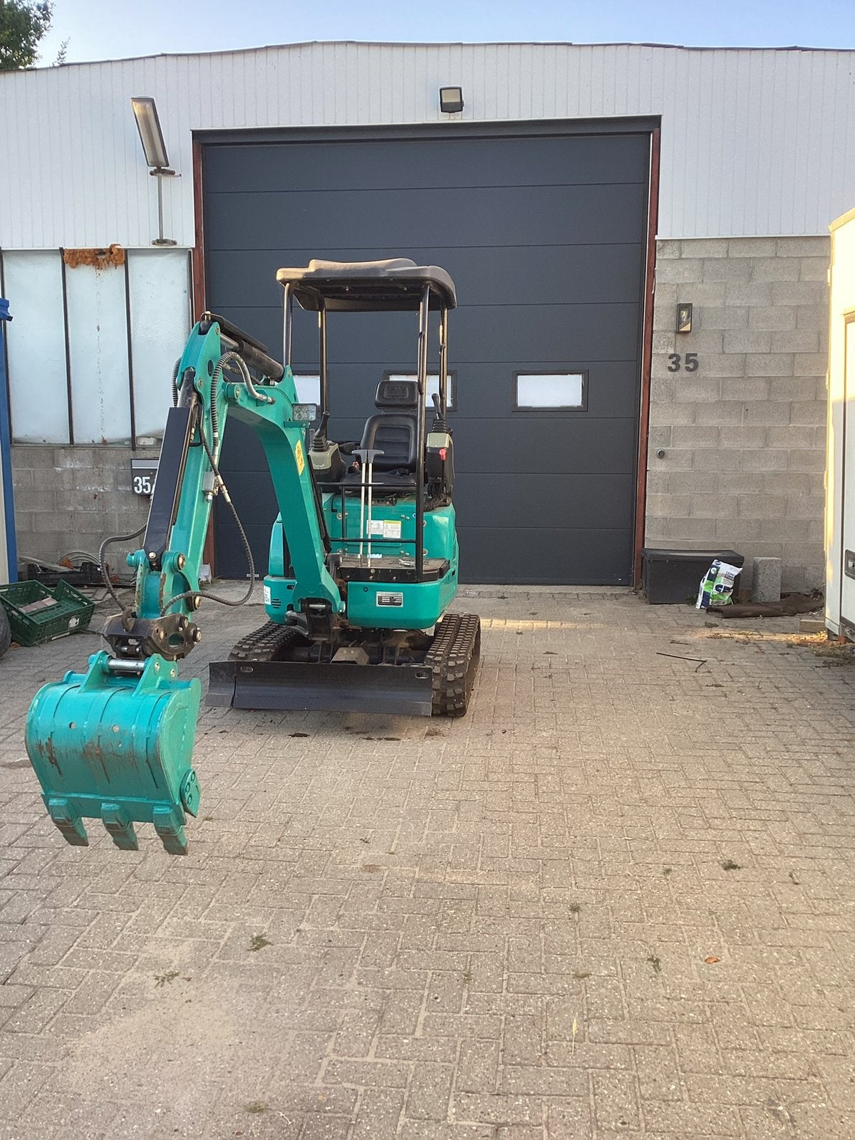 Graafmachine met kubota motor, Articles professionnels, Agriculture | Outils, Enlèvement, Autre, Labour