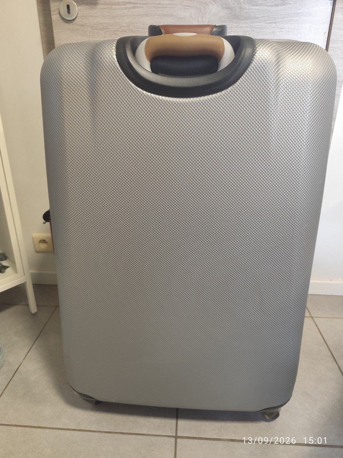 grande valise XL neuve, Bijoux, Sacs & Beauté, Enlèvement