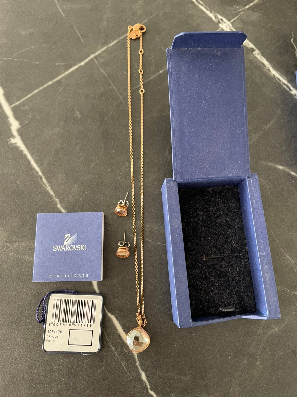 Swarovski vintage ketting + matching oorbellen, Verzamelen, Ophalen, Zo goed als nieuw
