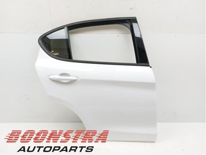 Portière 4portes arrière droite d'un Alfa Romeo Stelvio (4, -, 3 mois de garantie, Utilisé, Alfa Romeo