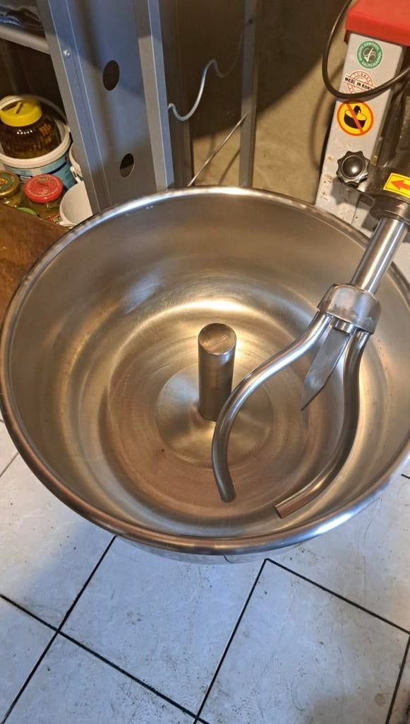 Pétrin professionnel 35 kg – bon état, Enlèvement, Utilisé, Boulangerie et Boucherie