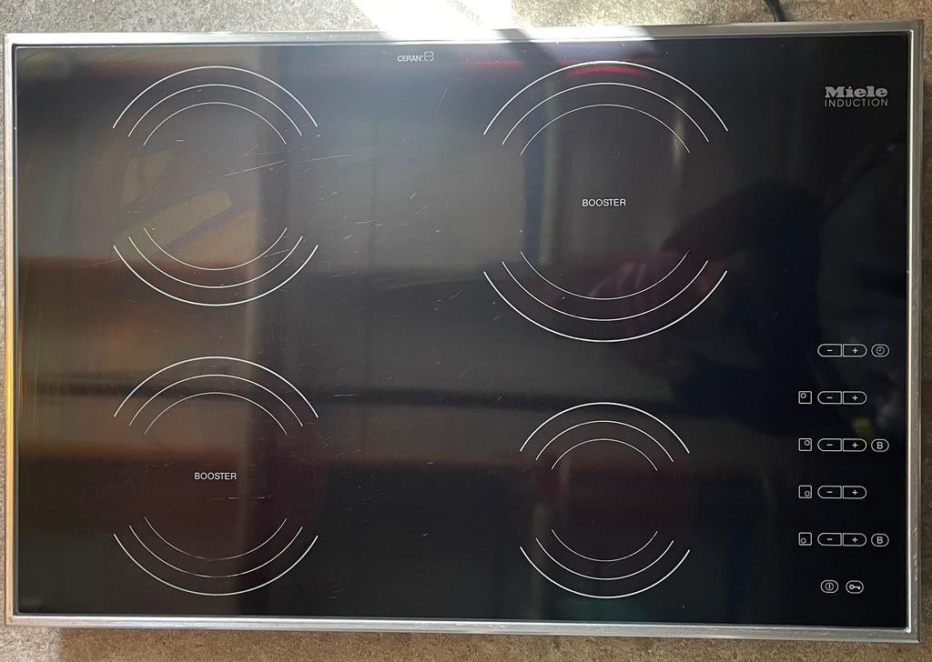 Miele inductie kookplaat, Electroménager, Tables de cuisson, Enlèvement, Comme neuf, 4 zones de cuisson