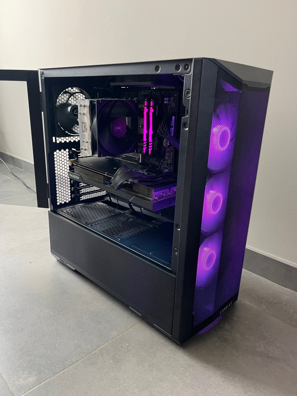 Krachtige Gaming PC – Ryzen 5 / RX 6700 XT / 16GB / 1TB SSD, Computers en Software, Desktop Pc's, Zo goed als nieuw, 3 tot 4 Ghz