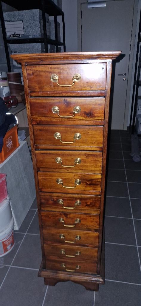 Oude apothekerskast in teakhout, Ophalen