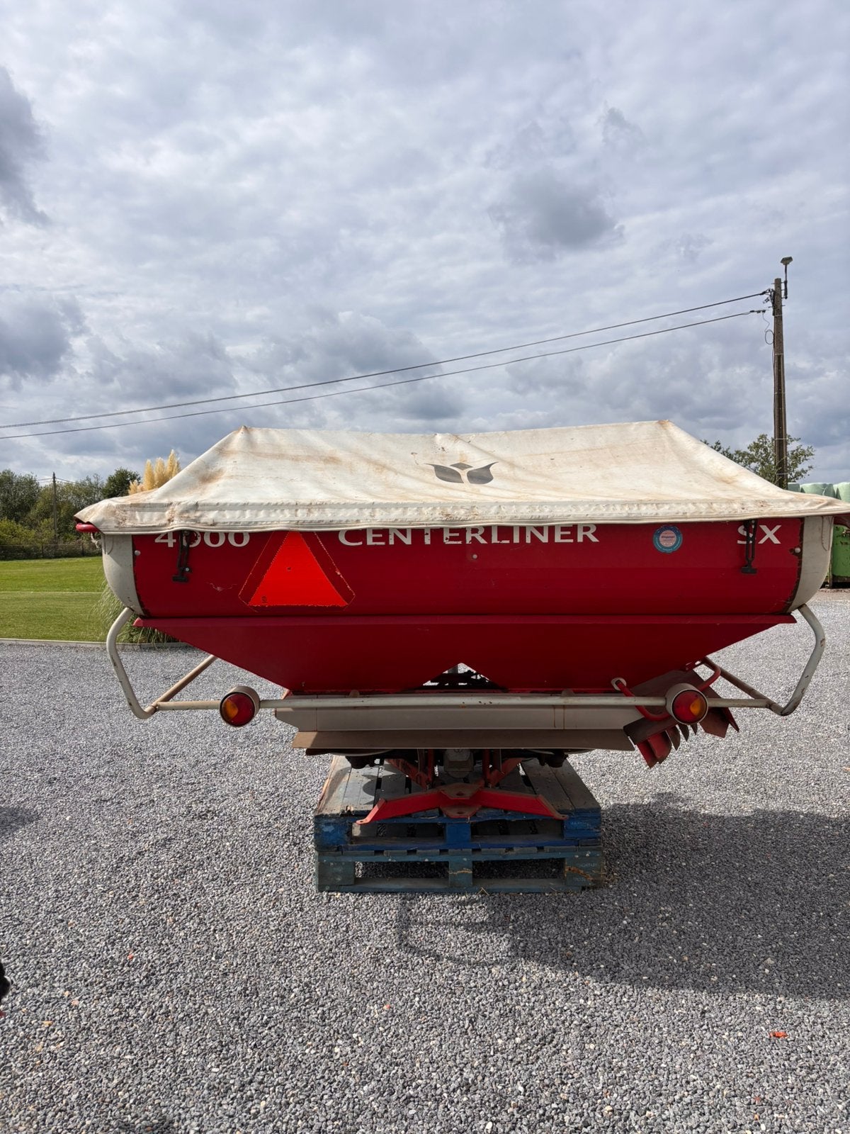 Meststofstrooier lely centerliner SX 4000C, Ophalen