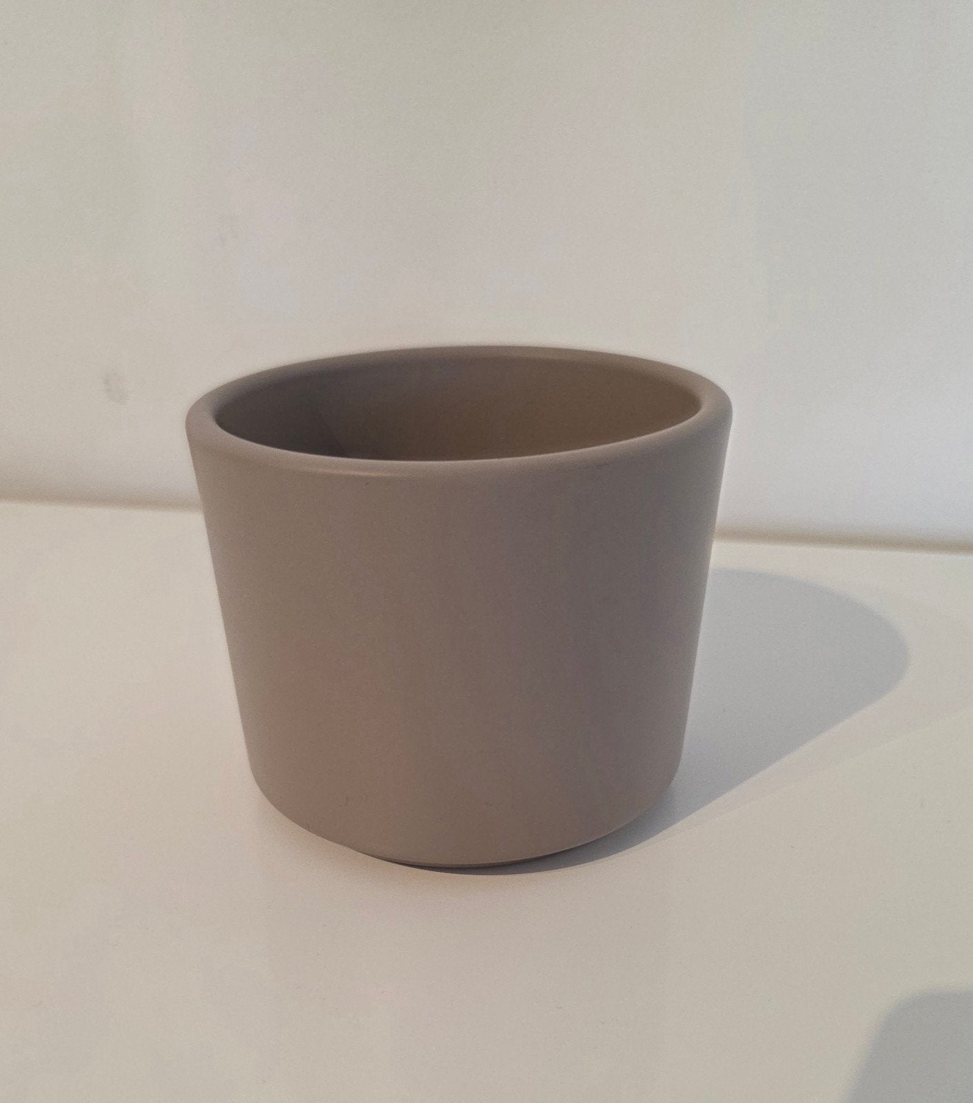 Pot de fleurs gris/taupe, Enlèvement ou Envoi, Moins de 25 cm, Comme neuf, Intérieur