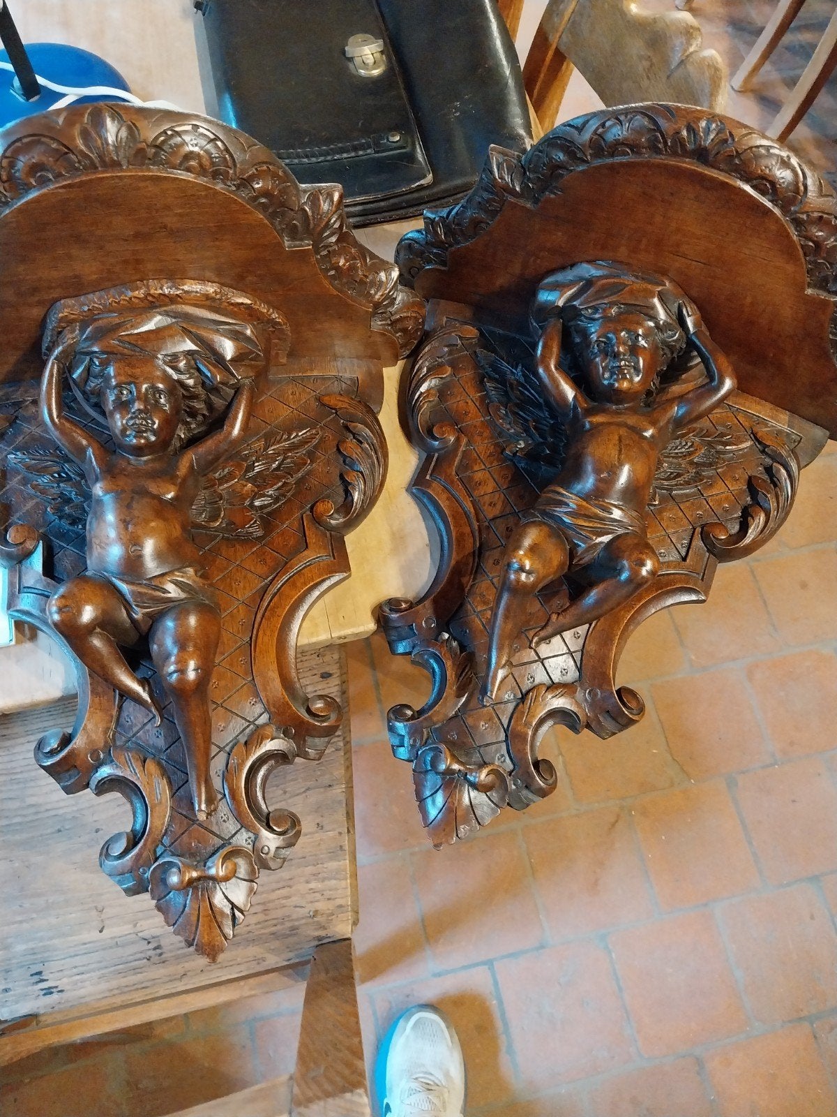 Antieke 19e Eeuwse houten wandconsoles handgesneden Putti/En, Antiek en Kunst, Ophalen