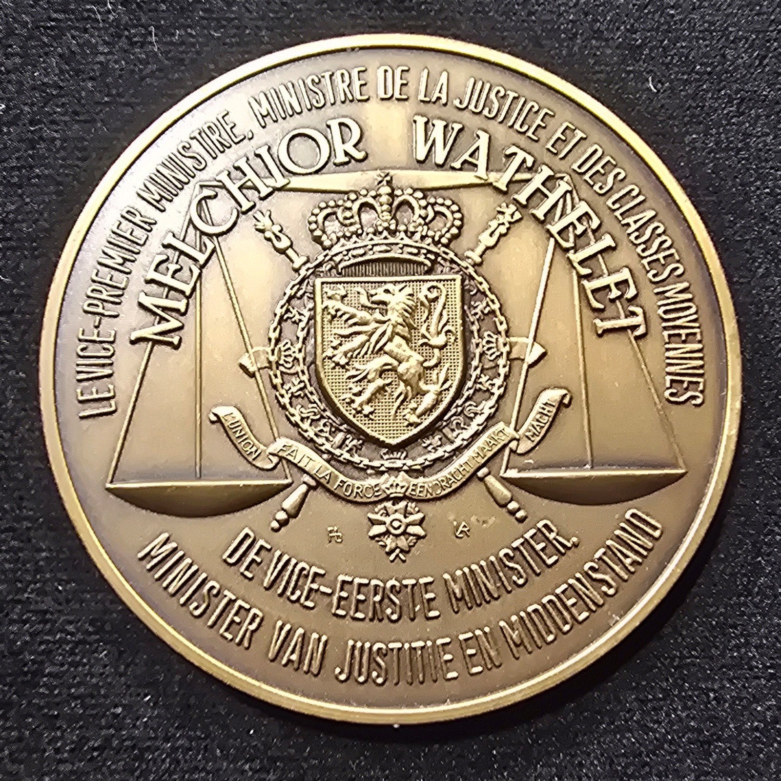Médaille Belgique Wathelet Ministre politique belge rare, Enlèvement ou Envoi