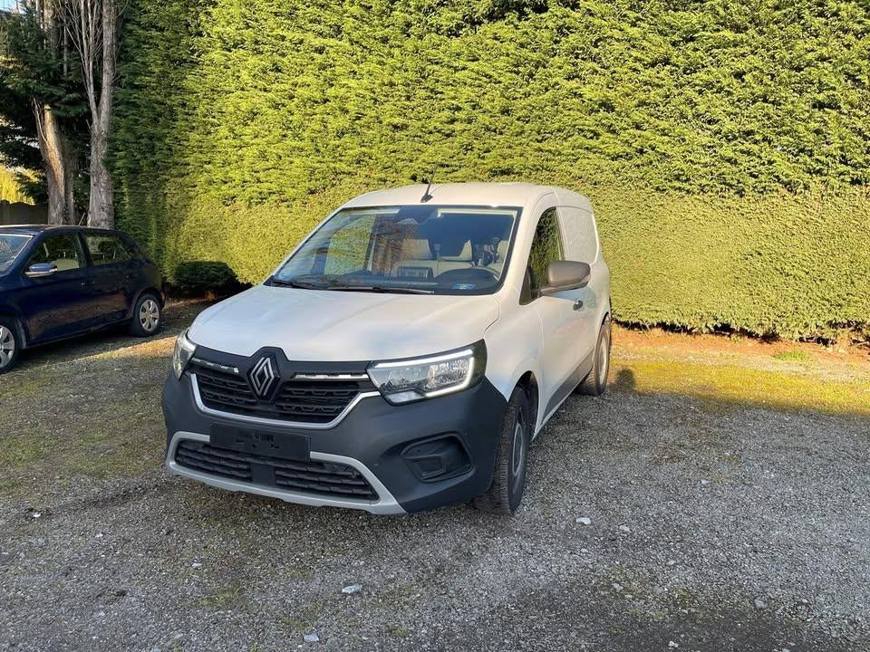 AUTOMATIC Renault kangoo 2026 bj 3000 km 1.5 diesel, Auto's, Automaat, Euro 6, 4 cilinders, Wit