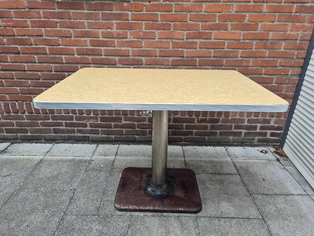 originele vintage 1950s USA formica diner tafel uit NY diner, Ophalen