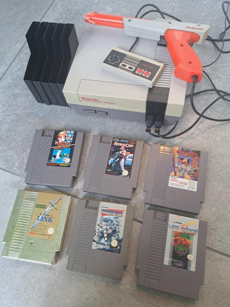 Nintendo nes + 6 spelletjes (oa Zelda II), Consoles de jeu & Jeux vidéo, Jeux | Nintendo NES, Enlèvement, Utilisé