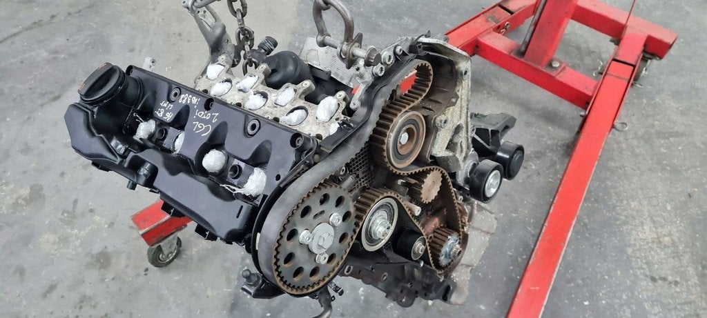 Moteur CGLC Nu A5 Q5 A4 AUDI SEAT A6 EXEO, Autos : Pièces & Accessoires, Envoi, Utilisé, Daihatsu