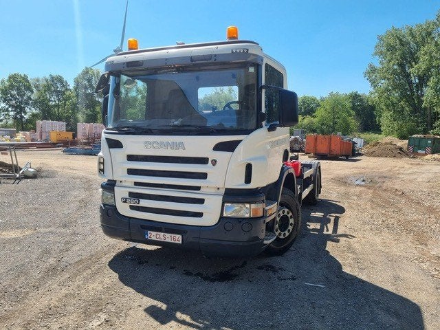 camion Scania porte container, Autos, Camions, Particulier, ABS, Ordinateur de bord, Cruise Control, Rétroviseurs électriques