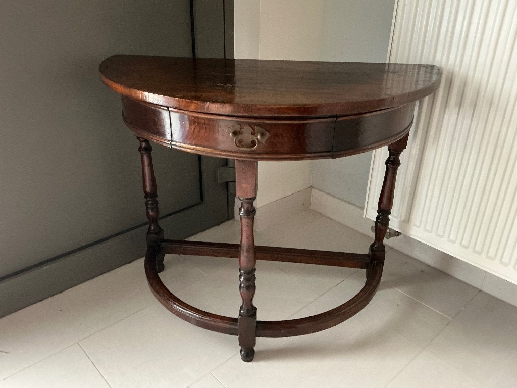 Bijzettafel halfrond kopie antiek, Huis en Inrichting, Gebruikt, Rond, 75 cm of meer, 60 cm of meer