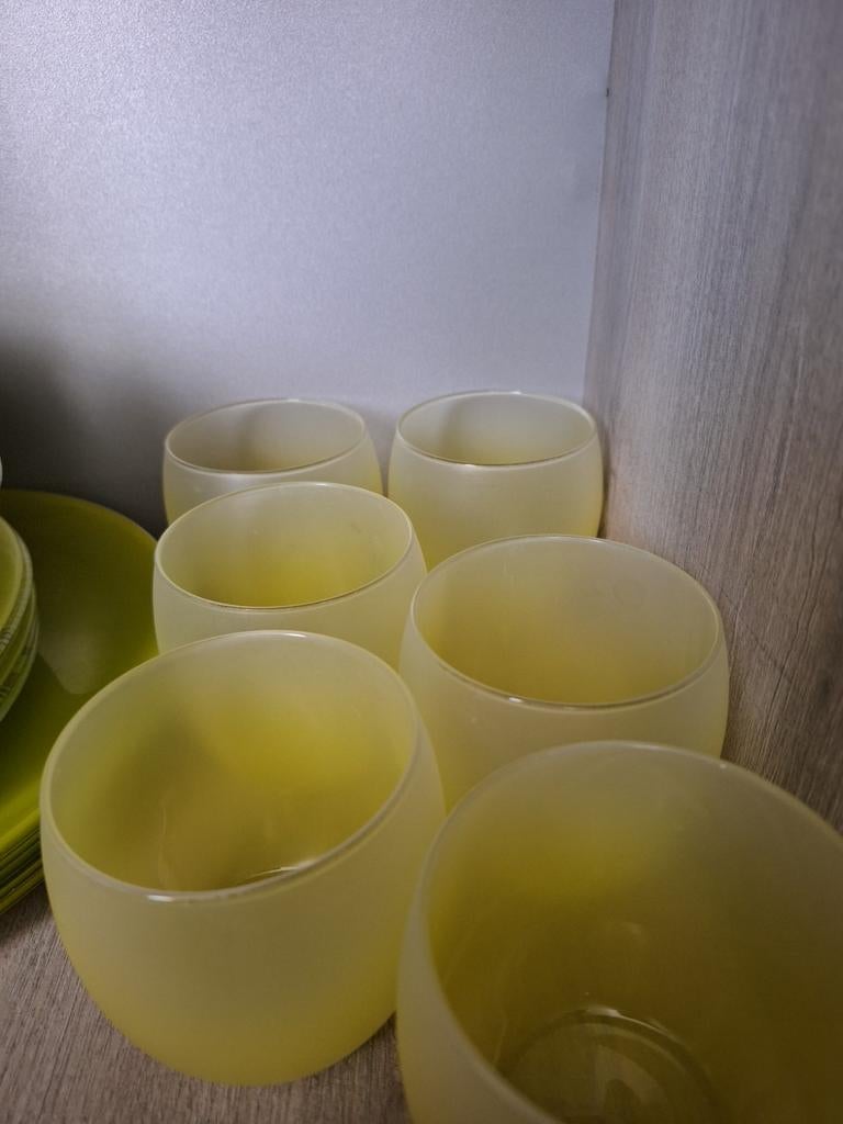 Luminark servies, Ophalen