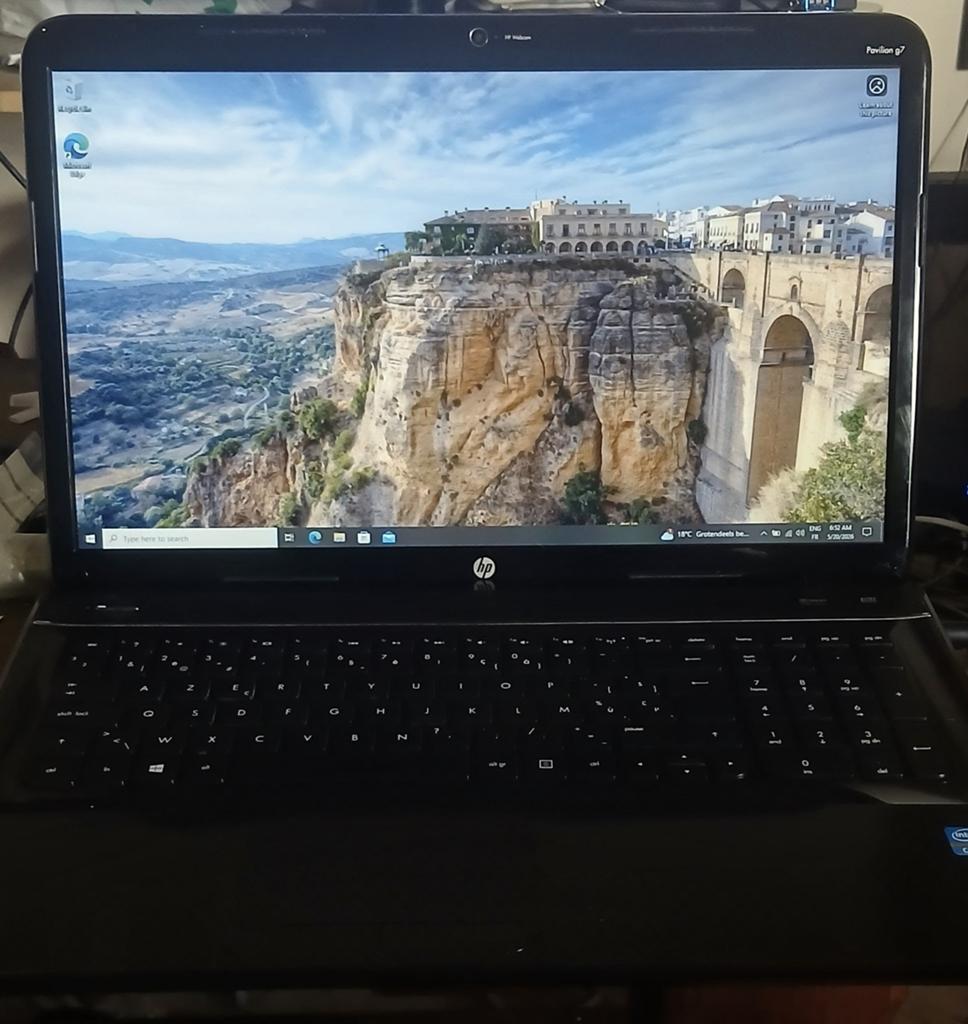 Grote hp laptop 17,3 " 8gig ram 128gig ssd opslag win 10 pro, Computers en Software, Windows Laptops, Zo goed als nieuw, 17 inch of meer