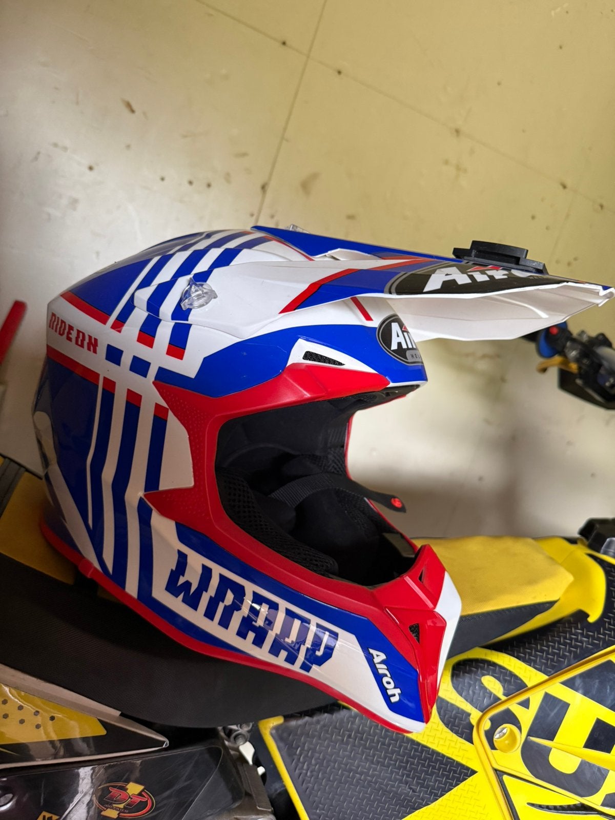 Casque cross airoh taile xs, Enlèvement, XS